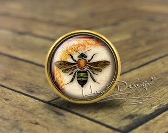Bee -- Drawer knobs/ Handmade Vintage Bronze Dresser knobs cabinet Dresser Knobs pull / Dresser Pull / Cabinet Knobs / Furniture Knobs