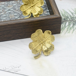 Brass four leaf clover Knobs,Leaves Knobs,Modern Drawer Pulls,Wardrobe Pulls,Cabinet Knobs Handles,wine cooler handle,Furniture Hardware H83