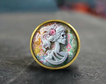 Skull -- Drawer knobs/ Handmade Vintage Bronze Dresser knobs cabinet Dresser Knobs pull / Dresser Pull / Cabinet Knobs / Furniture Knobs