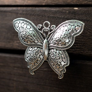 Butterfly Knob,Dresser Knob,Cabinet handles,Cabinet Knobs,drawer knob,Dresser handle,Cabinet Pulls,Unique Pulls Handles,Furniture Hardware