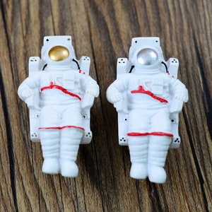 Astronaut Knobs,Dresser Knobs,Cabinet handles,Cabinet Knobs,Furniture Hardware,drawer knobs,Cabinet knobs,Pulls Handles,Children&#39;s gifts