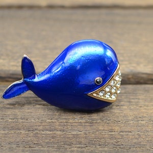Whale Knob,ocean Dresser Knob,Cabinet handles,Cabinet Knobs,drawer knob,Dresser handle,Cabinet Pulls,Unique Pulls Handles,Furniture Hardware