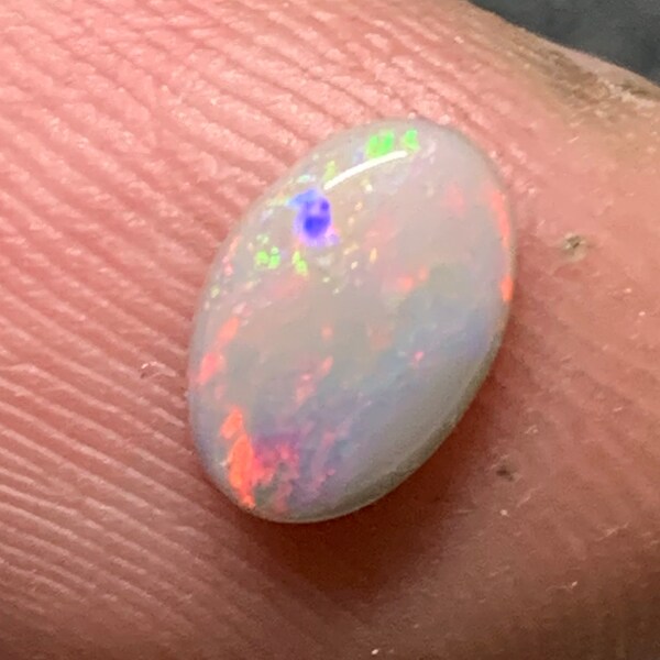 0.63 cts - Dark opal tone N6 cabochon - Wee Warra opal field, Lightning Ridge - Australia loose solid natural mineral gem fire color