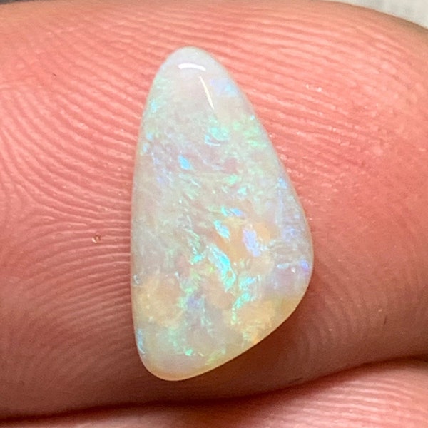 1.46 cts - Clear opal tone N9 cabochon - Wee Warra opal field, Lightning Ridge - Australia loose solid natural mineral gem fire color