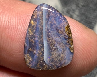 7,58 cts - Opale boulder cabochon - Winton Queensland, Australie - loose solid freeform designer handcut gemstone mineral sertir custom