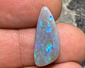 6.65 cts - Dark opal tone N6 cabochon - Wee Warra opal field, Lightning Ridge - Australia loose solid natural mineral gem fire color