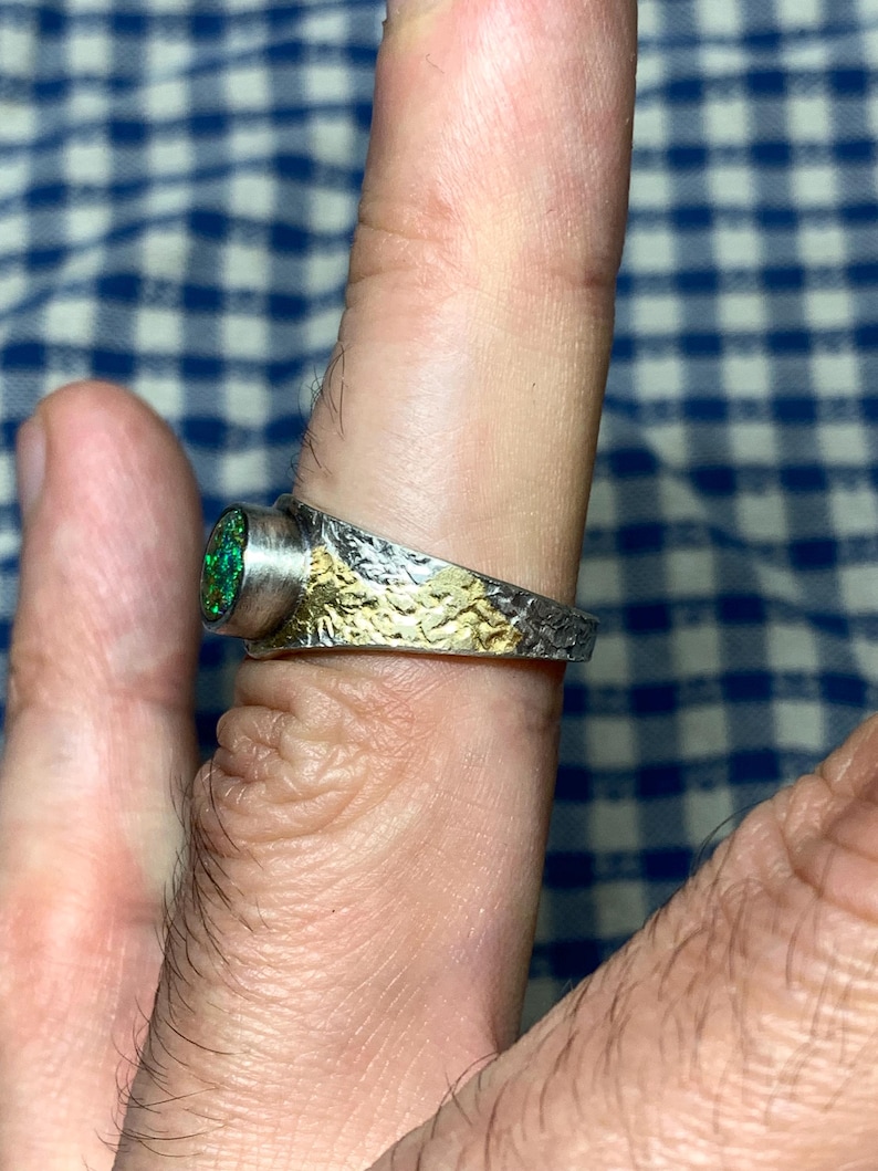 56 FR - Ring i 925 sterlingsilver med australisk opal, Keum Boo texturerad handgjord skapelse / Ring i massivt sterlingsilver, runda silveropalsmycken bild 4