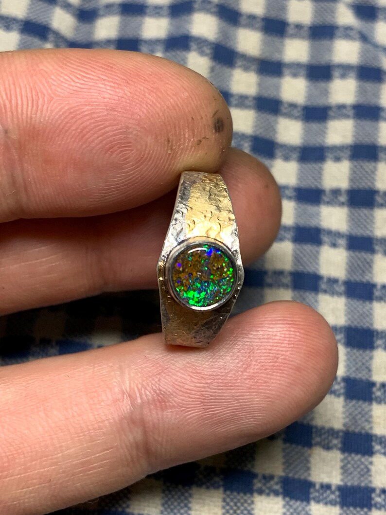 56 FR - Ring i 925 sterlingsilver med australisk opal, Keum Boo texturerad handgjord skapelse / Ring i massivt sterlingsilver, runda silveropalsmycken bild 10