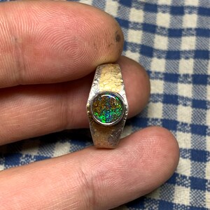 56 FR - Ring i 925 sterlingsilver med australisk opal, Keum Boo texturerad handgjord skapelse / Ring i massivt sterlingsilver, runda silveropalsmycken bild 8
