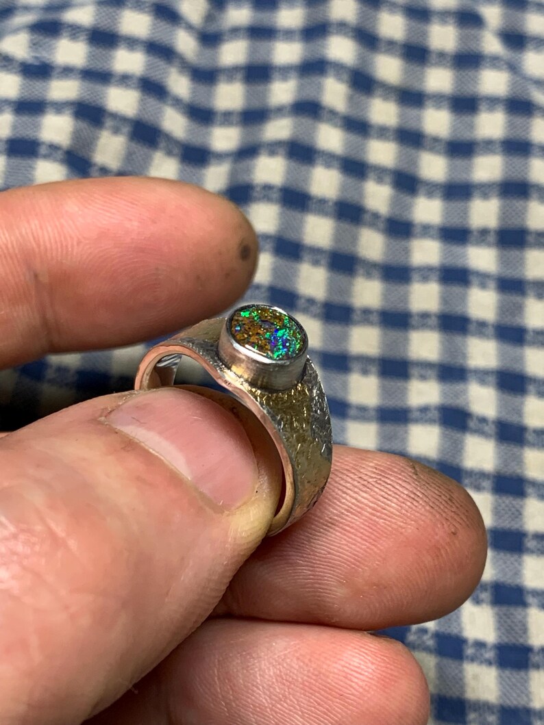 56 FR - Ring i 925 sterlingsilver med australisk opal, Keum Boo texturerad handgjord skapelse / Ring i massivt sterlingsilver, runda silveropalsmycken bild 18