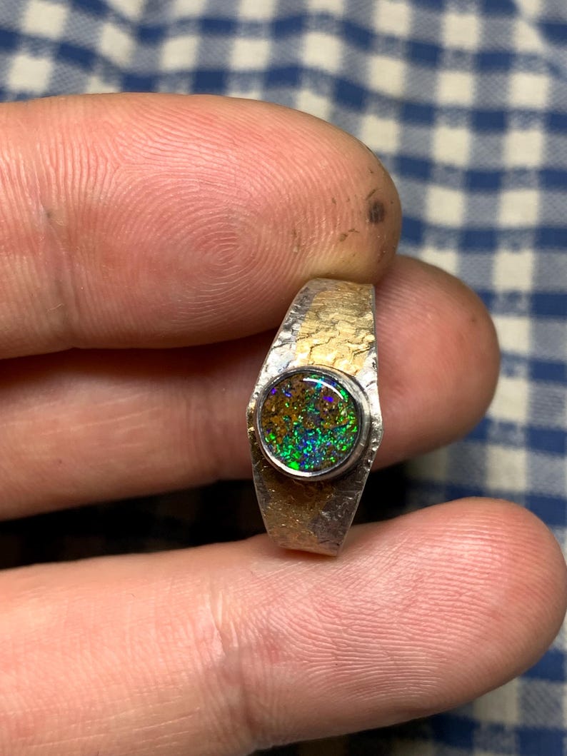 56 FR - Ring i 925 sterlingsilver med australisk opal, Keum Boo texturerad handgjord skapelse / Ring i massivt sterlingsilver, runda silveropalsmycken bild 11