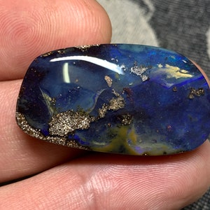 45,94 ct Cabochon opale Boulder Winton Queensland, Australia pietra preziosa solida, solida, a forma libera, di design, tagliata a mano, minerale, con incastonatura personalizzata immagine 9