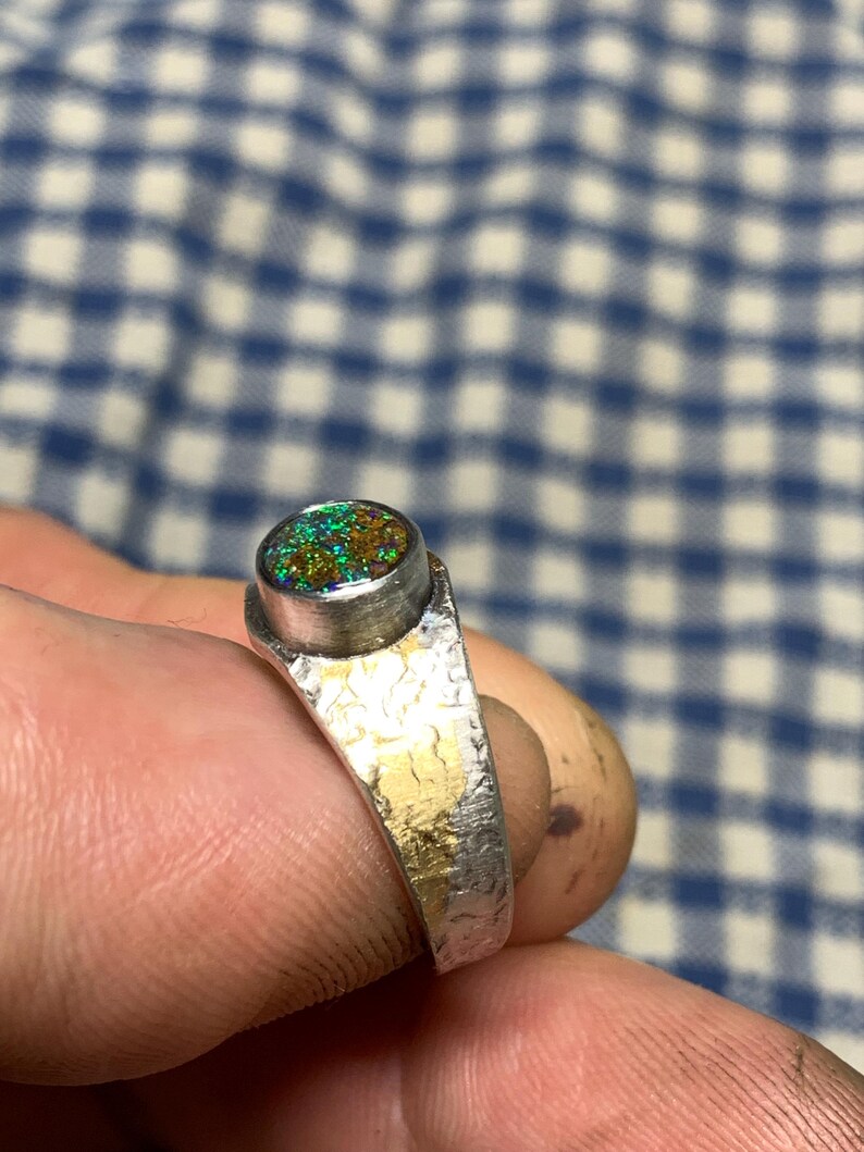 56 FR - Ring i 925 sterlingsilver med australisk opal, Keum Boo texturerad handgjord skapelse / Ring i massivt sterlingsilver, runda silveropalsmycken bild 19