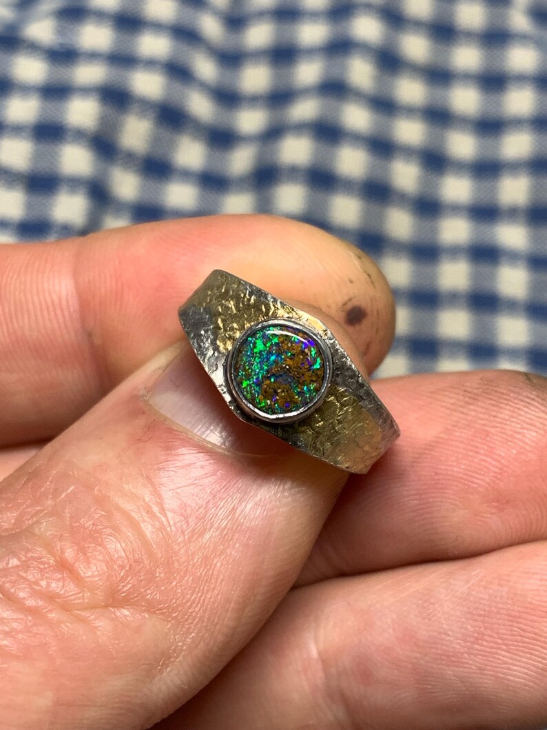 56 FR - Ring i 925 sterlingsilver med australisk opal, Keum Boo texturerad handgjord skapelse / Ring i massivt sterlingsilver, runda silveropalsmycken bild 20