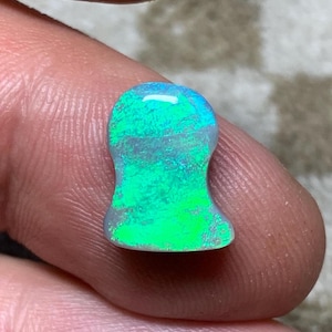 4.03 cts - Dark opal free form fancy tone N6 cabochon - Lightning Ridge - Australia loose solid natural mineral gemstone fire color