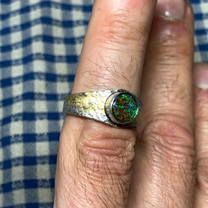 56 FR - Ring i 925 sterlingsilver med australisk opal, Keum Boo texturerad handgjord skapelse / Ring i massivt sterlingsilver, runda silveropalsmycken bild 6