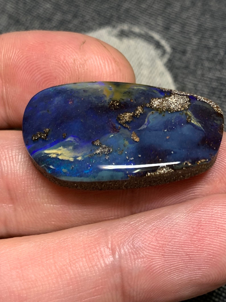 45,94 ct Cabochon opale Boulder Winton Queensland, Australia pietra preziosa solida, solida, a forma libera, di design, tagliata a mano, minerale, con incastonatura personalizzata immagine 6