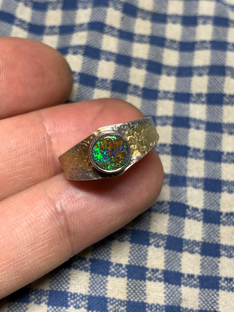 56 FR - Ring i 925 sterlingsilver med australisk opal, Keum Boo texturerad handgjord skapelse / Ring i massivt sterlingsilver, runda silveropalsmycken bild 13