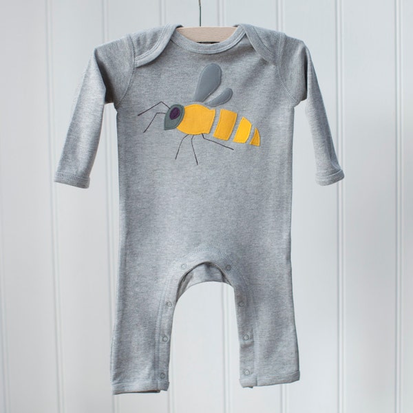 Baby Bee Applique Sleepsuit - Baby Pyjamas - Sleepsuit - Baby Clothes - Regalo per i nuovi genitori - Regalo per la festa della mamma - Regali per bambini - Api