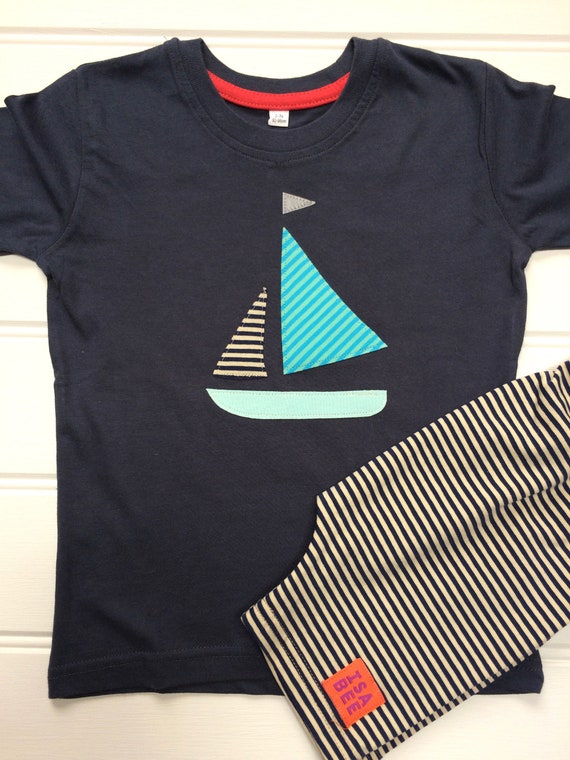 Kids T-Shirt Tops Gray Sailboat in The Sea Unisex Youths Short Sleeve T-Shirt