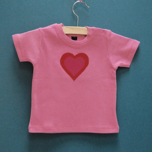 Baby Heart T-shirt - Neonata - Abbigliamento per neonati - Abbigliamento per neonate - Maglietta per neonati - Magliette per neonati - Magliette per neonati - Vestiti per neonati carini - Maglietta rosa