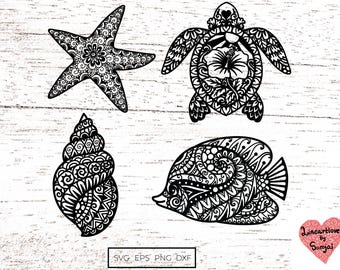 Könnte beinhalten: Ein Set aus vier schwarzen und weißen SVG-Schneidedateien im Mandala-Stil mit einem Seestern, einer Schildkröte, einer Muschel und einem Fisch. Die Designs sind filigran und detailliert, perfekt für Bastelprojekte.