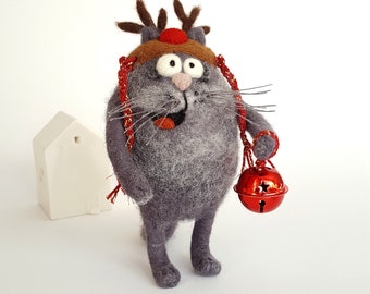 Wool felt grey cat with reindeer cap and red bell, textile miniature cat needle felted, funny christmas decoration figurine felt cat