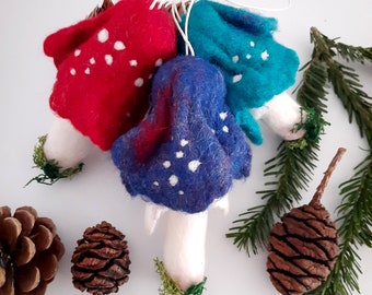 Textile fantasy mushrooms set of 3 red blue turquoise, felted fly amanita pendant room decoration, Christmas tree decoration autumn winter