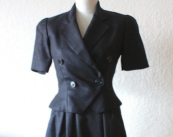 Oscar De La Renta Skirt Suit