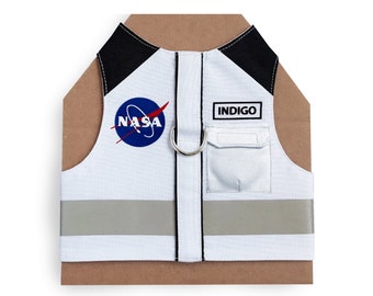 Personalised NASA Cat Harness with pocket for AirTag and your cat's name and Reflective stripe. Difficult to escape. Handmade Vest