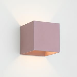 Wall light, pink lamp, bordeaux lamp, square lamp, minimalist sconce, diffuse light, cube lamp, concrete lamp, wall light CROMIA burgundy