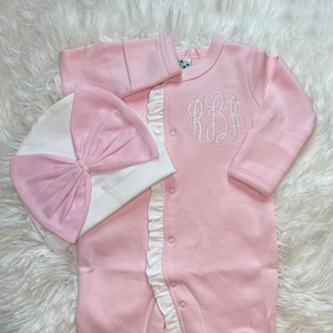 Baby Girl Coming Home Outfit, Monogrammed Ruffle Footie, Ruffle Footie Pink, Monogrammed Baby Gift, Baby Shower Gift, Monogrammed Sleeper