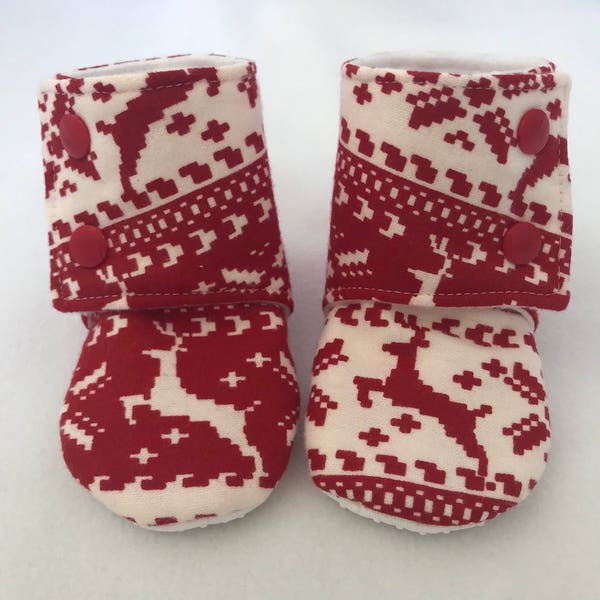 Reindeer Stay on Booties, Baby slippers, Crib Shoe, Soft Sole, Baby, Toddler, Girl, Non Slip, Christmas, Holiday, Flannel