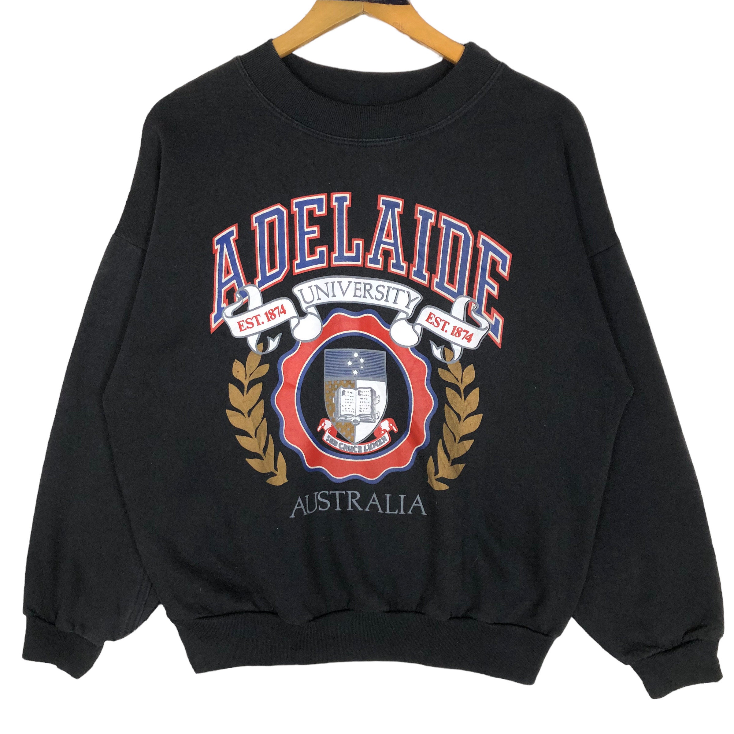 カレッジロゴセンター刺繍】ナイキ アイオワ プルオーバー ジャケット  