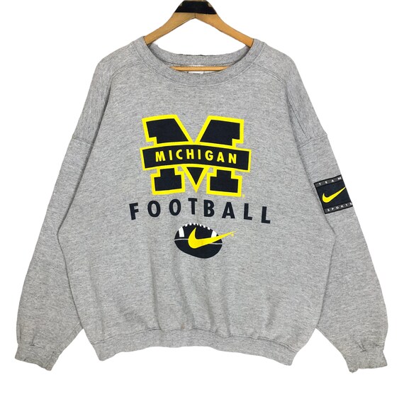 Nike 90s Michigan State スウェット NIKE ナイキ 90s MICHIGAN STATE 刺繍 スウェットトレーナー グレー