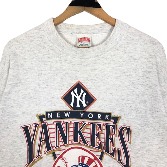 Vintage 90s MLB New York Yankees Crewneck Sweatshirt NY Vintage 90s MLB New York Yankees Crewneck Sweatshirt NY
