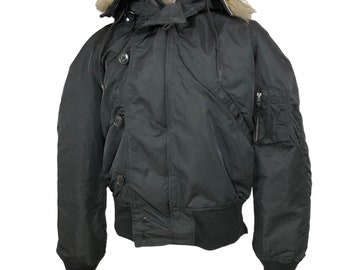 Small 80s US Air Force N-2b Parka Jacket / Cropped Fur Hood Small 80s US Air Force N-2b Parka Jacket / Cropped Fur Hood