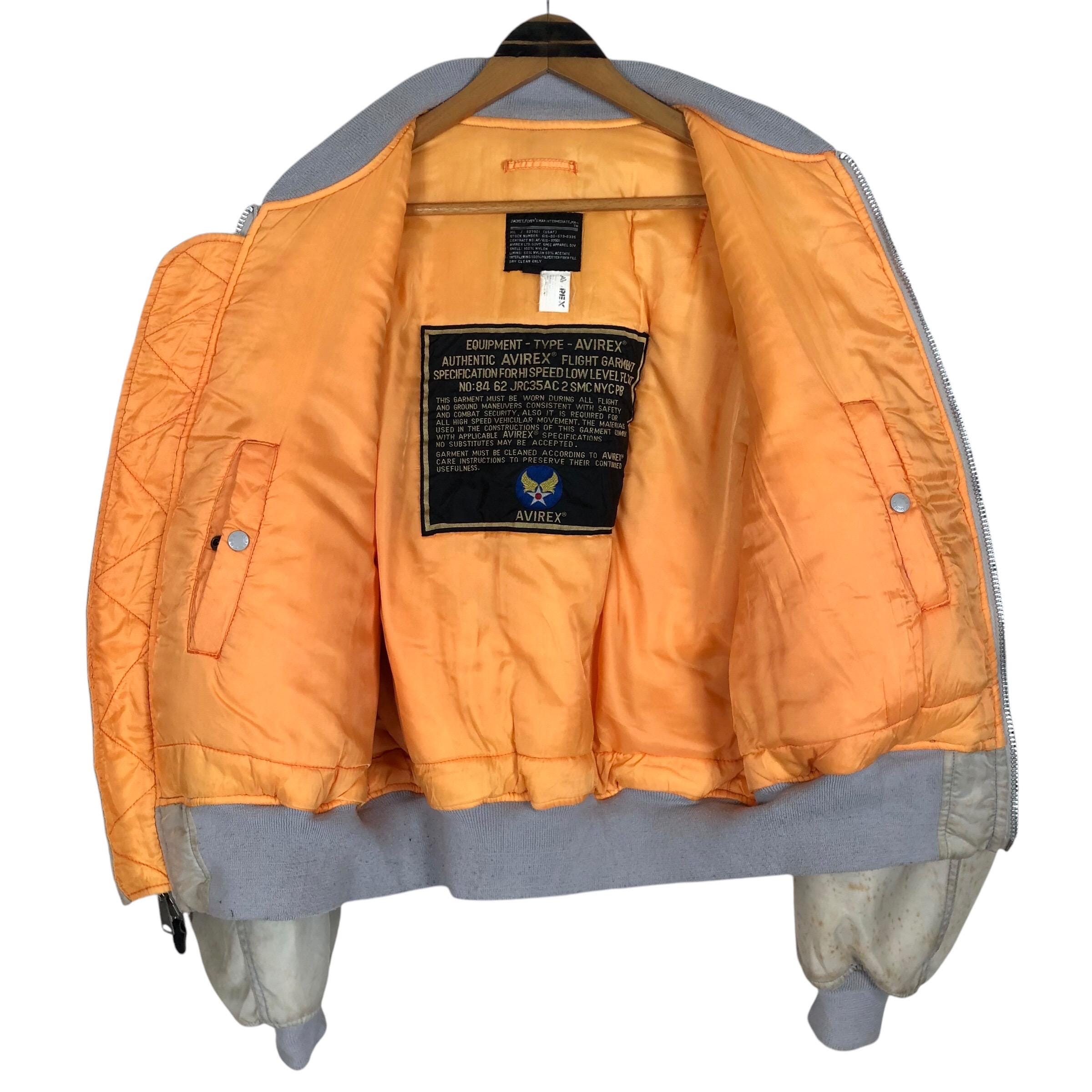 Vintage 90s Avirex USA MA-1 Bomber Jacke: Bestickte