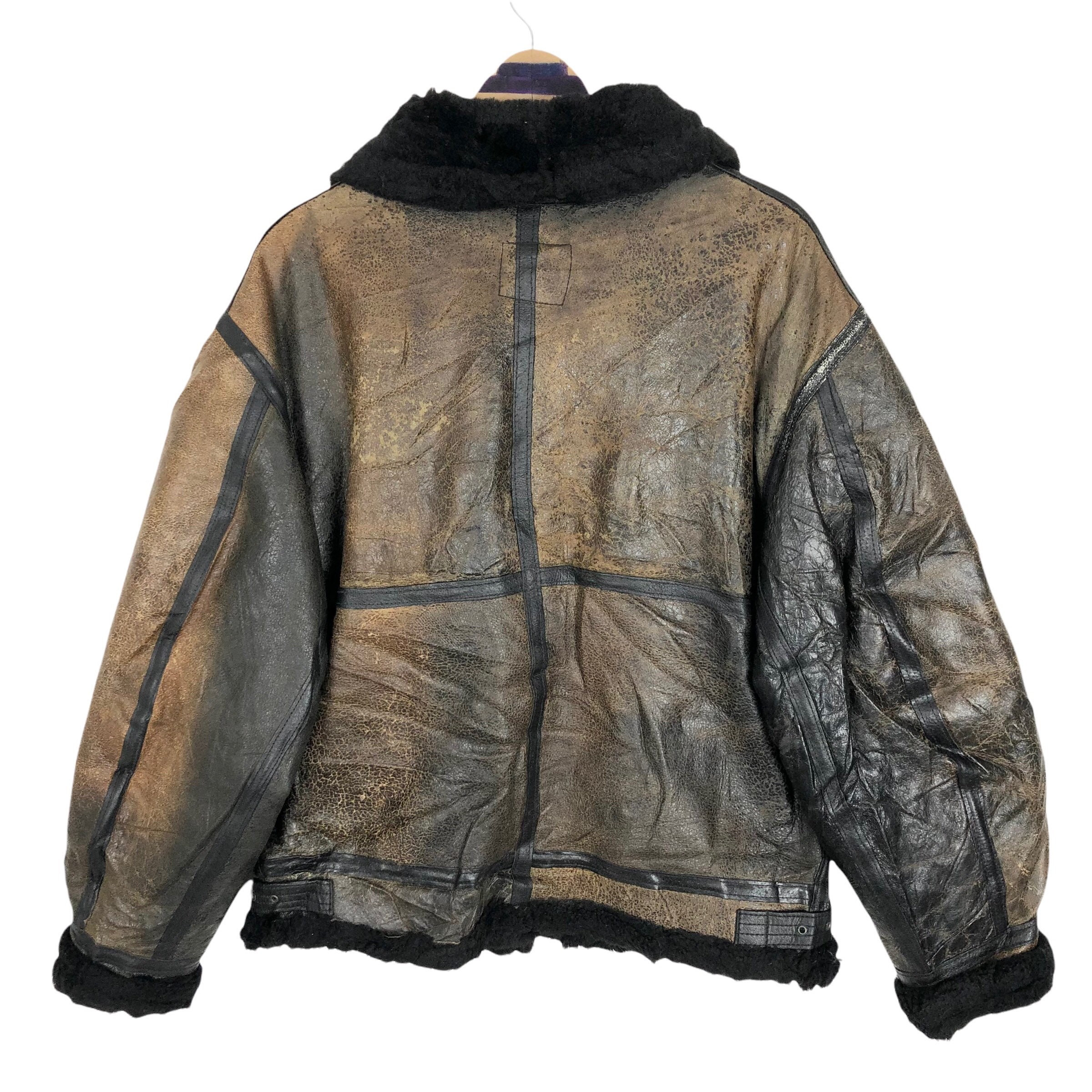 Vintage 80s US Air Force Type B-3 Sheepskin Leather Bomber Vintage 80s US Air Force Type B-3 Sheepskin Leather Bomber