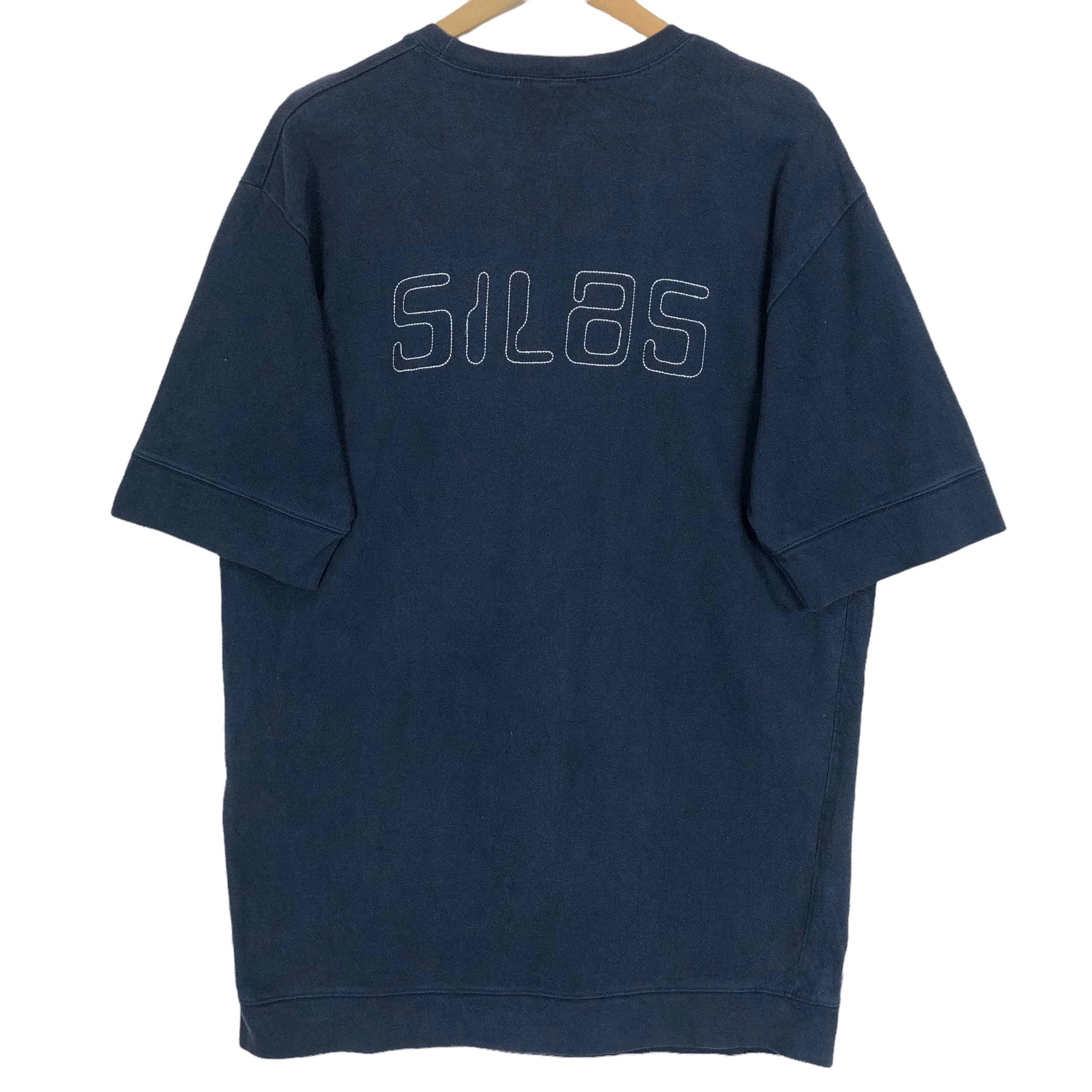 ヴィンテージ サイラス クルーネック Tシャツ：ロゴ入り 日本の 