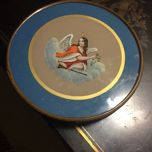 Confectionery box with a glass painting