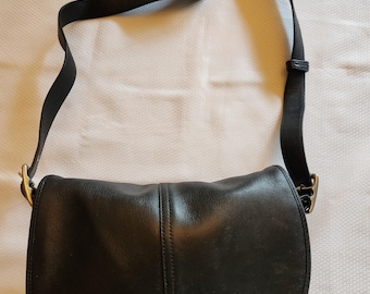 Vintage Small Coach Black Leather Crossbody Bag Pocketbook Handbag