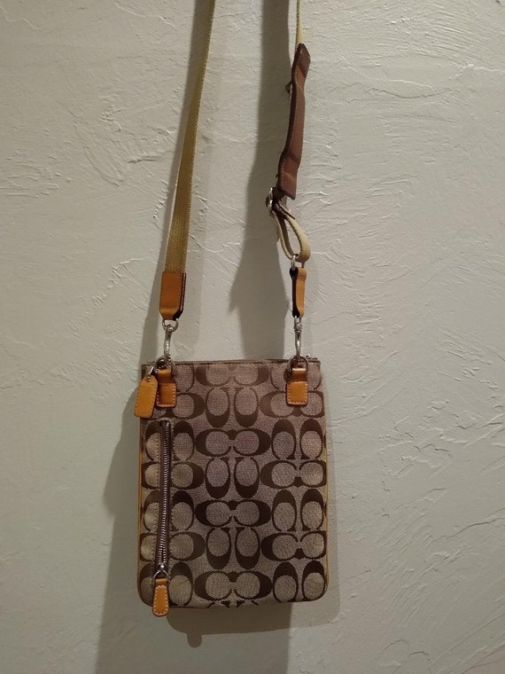 Coach Vintage Signature Canvas Brown Pleated Wristlet Purse