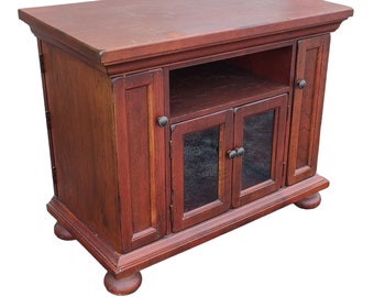 Broyhill Attic Heirlooms Red Rustic Oak Collection TV Media Cabinet Stand c1990s