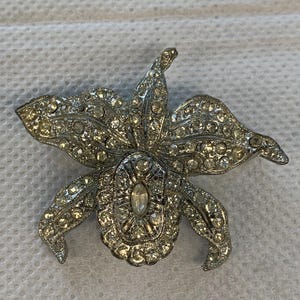 1930’s Singer & Kantor Orchid brooch Trembler