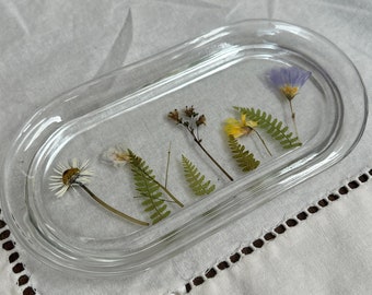 Pressed Flower Jewelry Dish: Upcycled Cottagecore Fern Decor