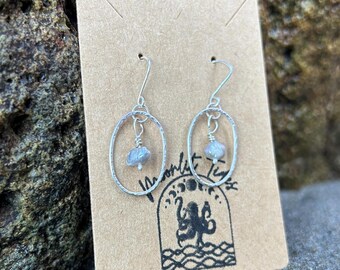 Sterling Silver Freshwater Pearl Earrings: Hammered Wire Dangle