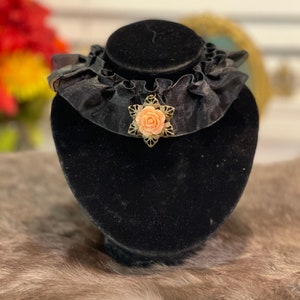 Victorian style choker with resin rose