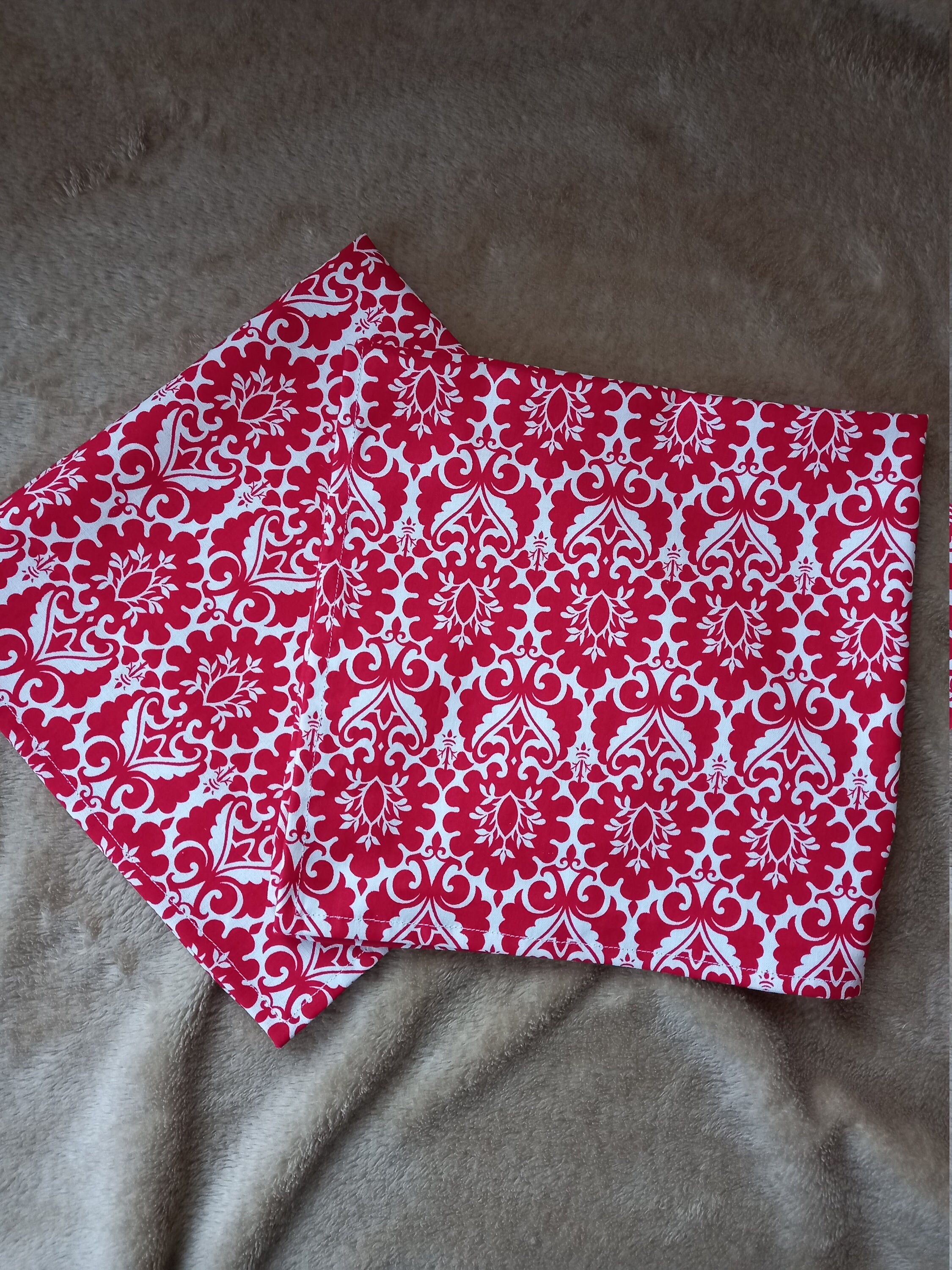 Lot de 2 Serviettes Table Arabesque en Rouge et Blanc