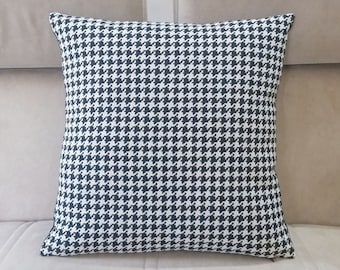 Houndstooth Pillow Cover: Black and White Cotton Jacquard Cushion